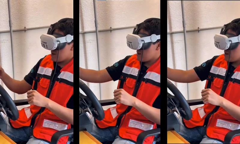 Fyware - Forklift VR Training Experience