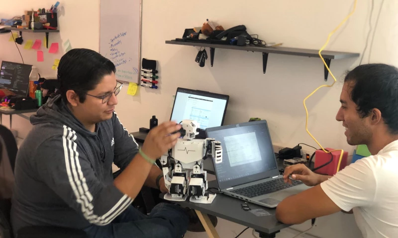 Chaty (AI-powered robot assistant)