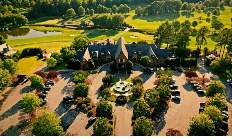 BrandedByStory - Golden Corner