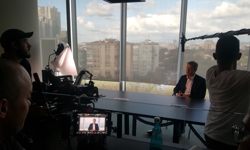 16KMEDIA PRODUCTION - Incredible Journey