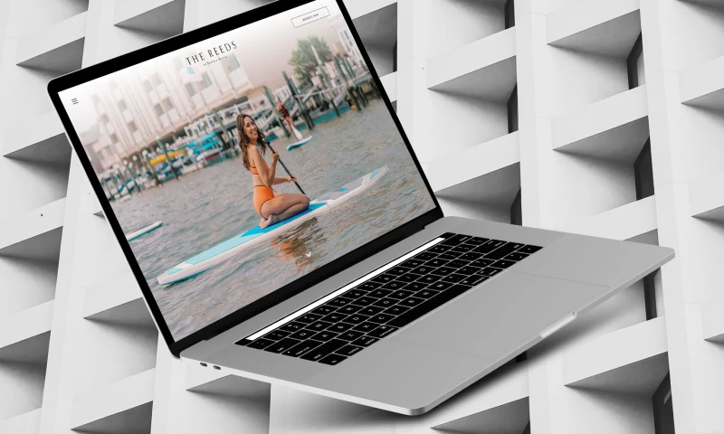 R2 Creative Group - A boutique hotel identity refined for todays luxury traveler.