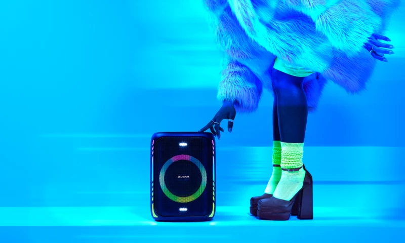 HSLR - Life Amplified