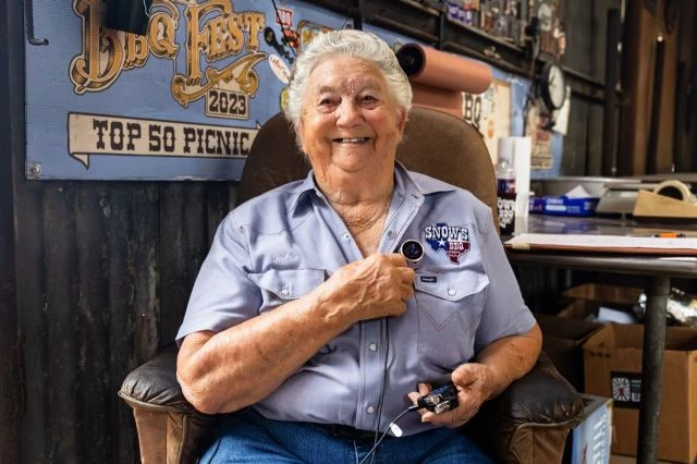 Tootsie Tomanetz, pitmaster at Snow's BBQ, records her heartbeat to be used in the song. | Source: Chevrolet