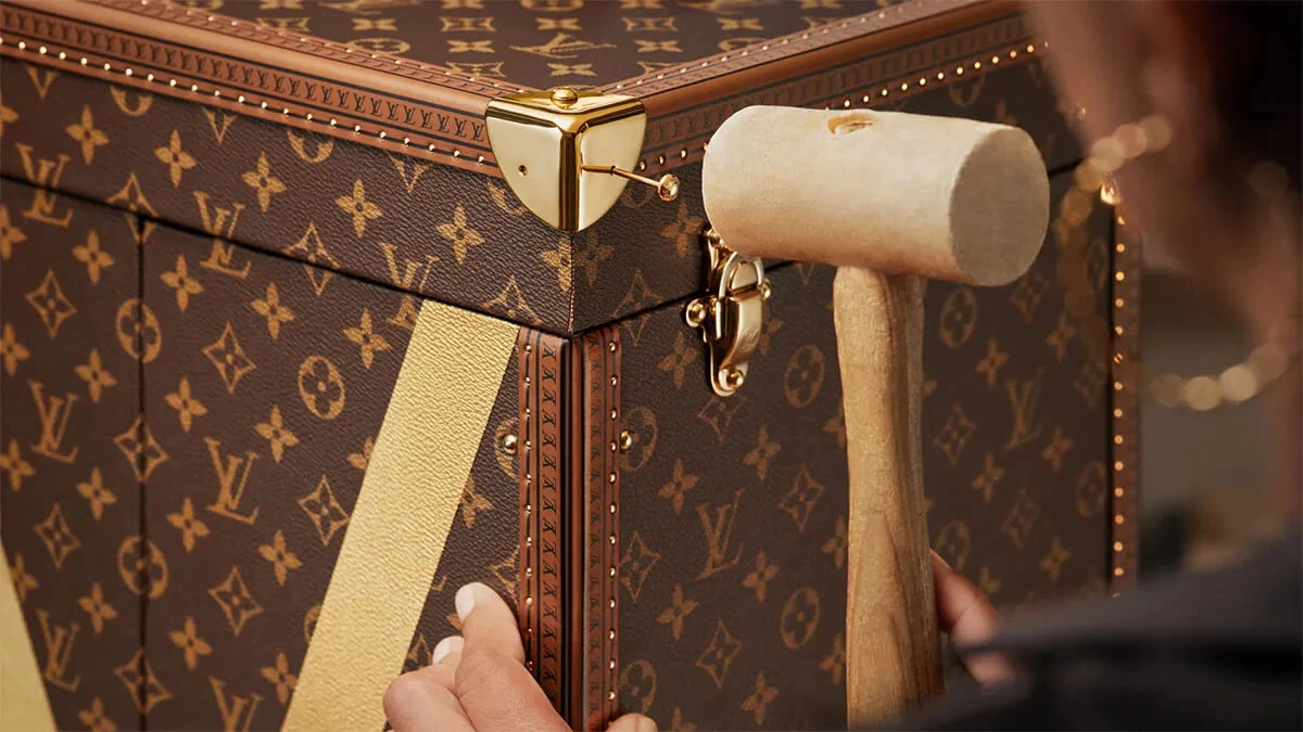 A closer look at the Lous Vuitton WC '26 Trophy Trunk | Source: Louis Vuitton A closer look at the Lous Vuitton WC '26 Trophy Trunk | Source: Louis Vuitton