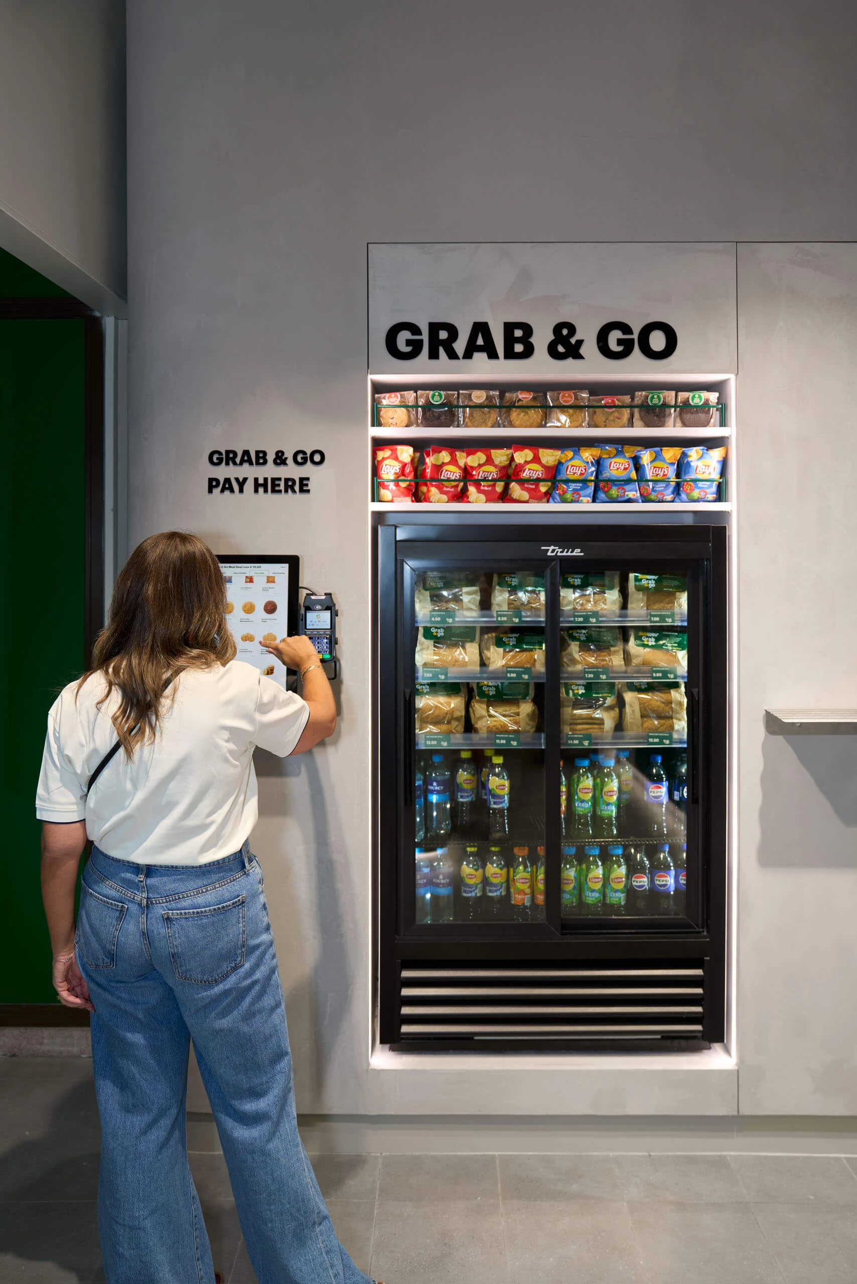 Subway's Grab & Go Grab & Go puts ready-to-take meals in fast-moving locations.