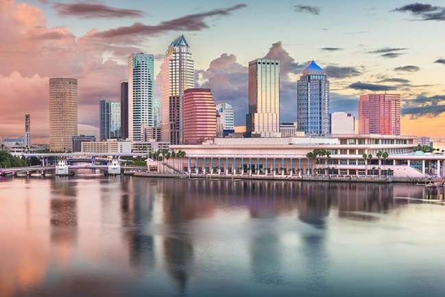 skyline of Tampa at dusk