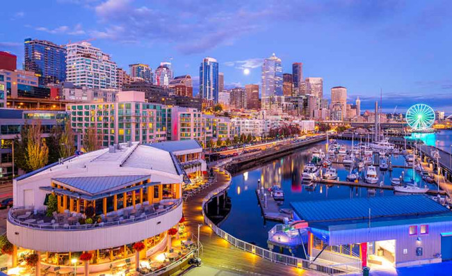 Night view of downtown Seattle in Pier 66