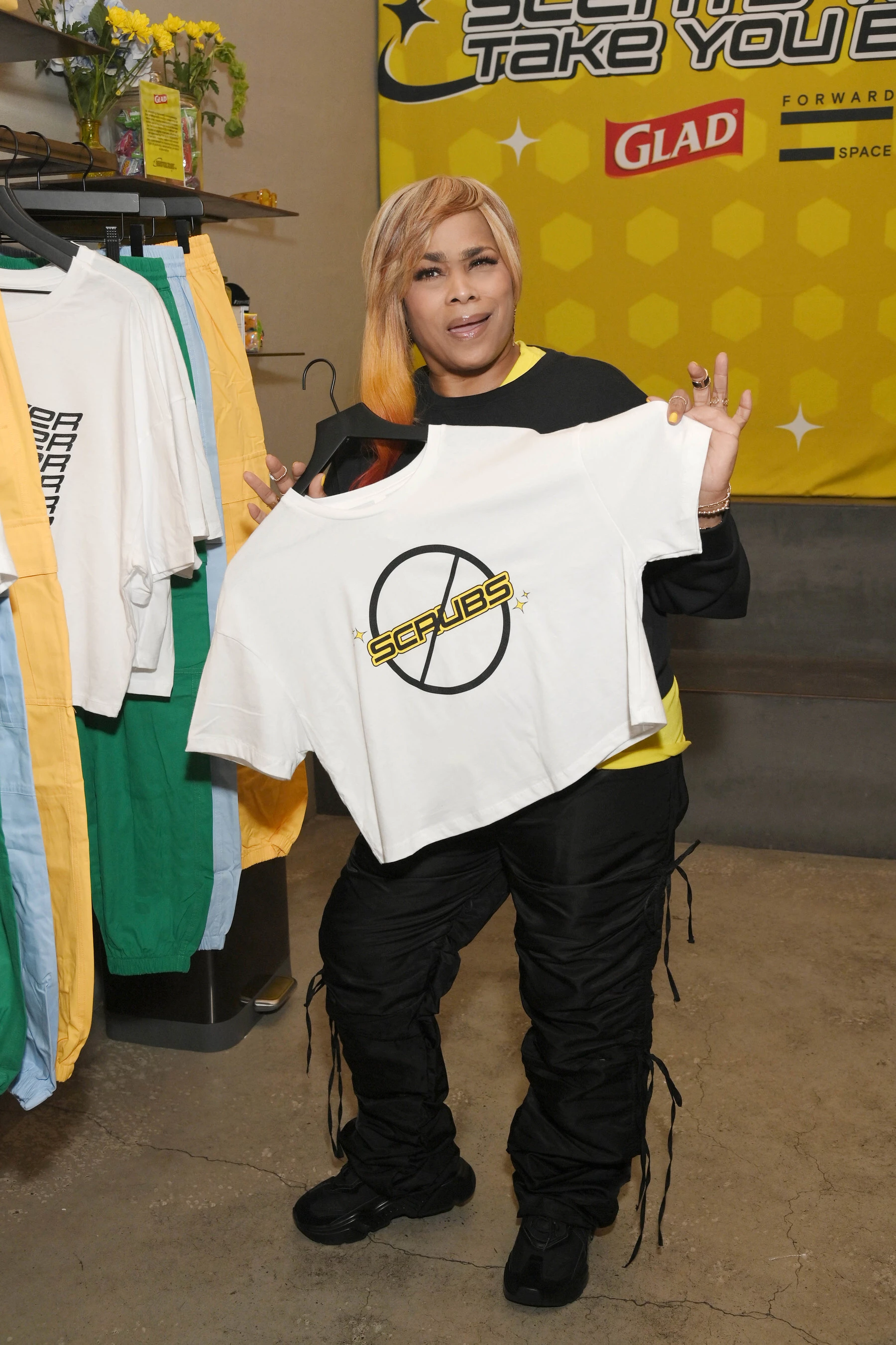 T-Boz with a Glad "No Scrubs" shirt