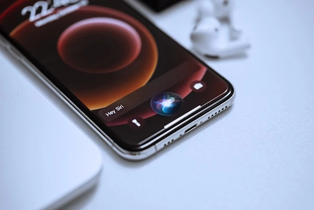 Voice user interface Siri
