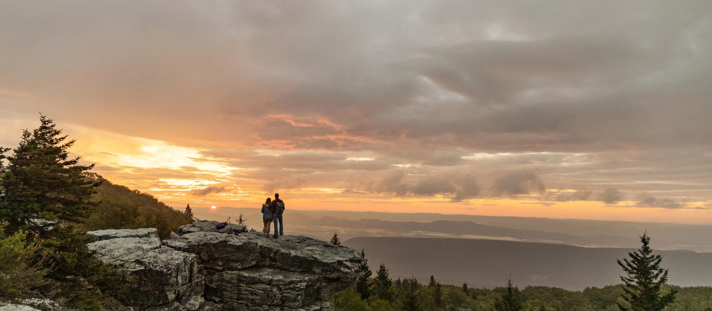 A Hiking Trail in West Virginia | Source: Visit the USA