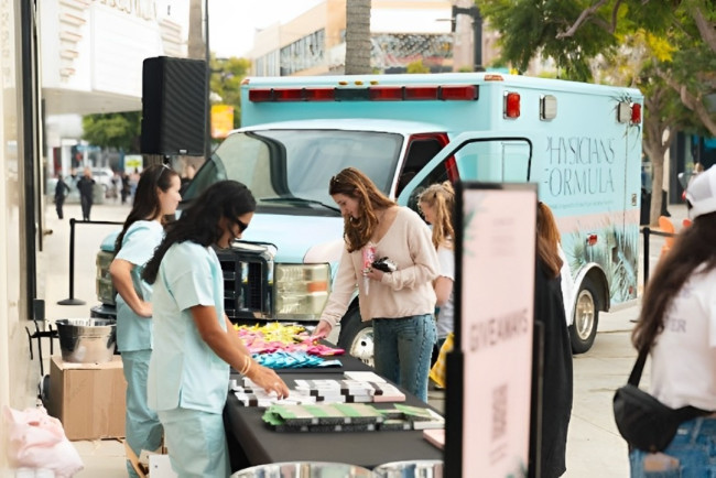 physicians-formula-glambulance-2 physicians-formula-glambulance-2