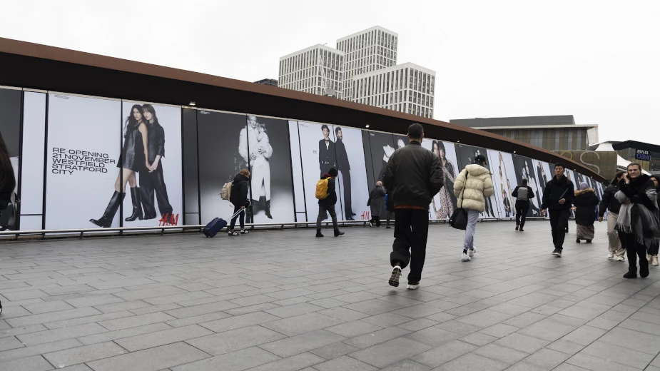 H&M OOH ads