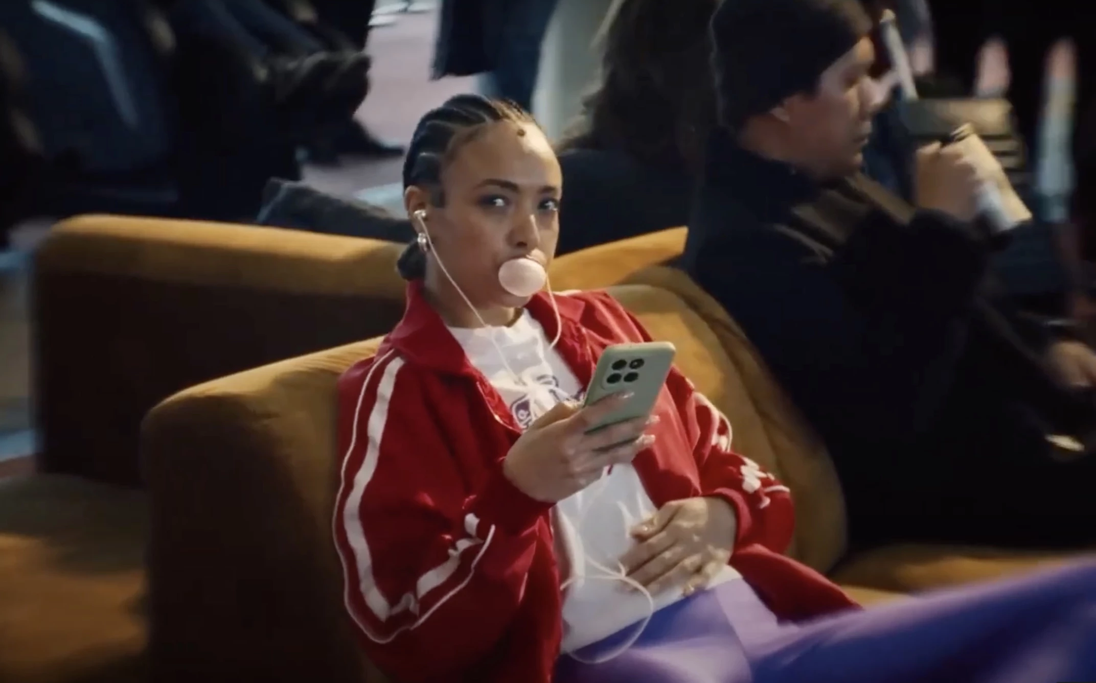 'The Girl Wearing the Wire' "The girl wearing the wire in Amazon Music's ad