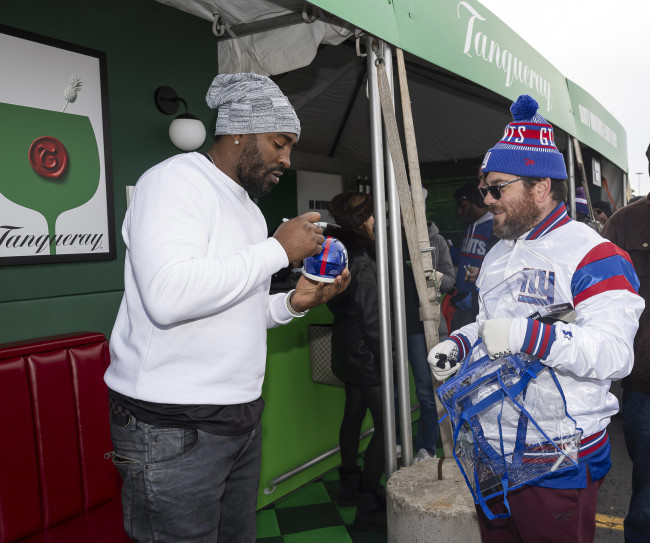Nicks Surprising Fans at Tanqueray Classic or Nothing Diner at MetLife Stadium Nicks Surprising Fans at Tanqueray Classic or Nothing Diner at MetLife Stadium