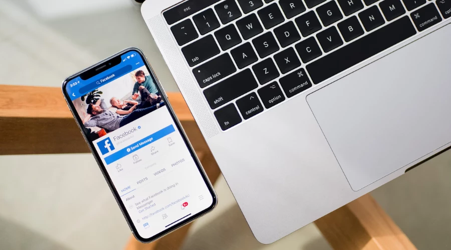 Facebook mobile app