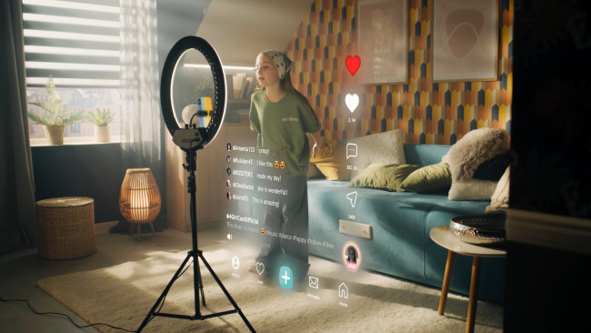 An influencer recording a video