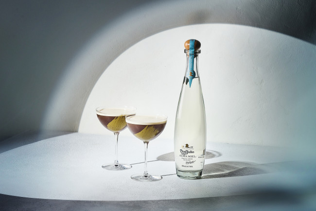 Standing Ovation (Tequila Don Julio Alma Miel)