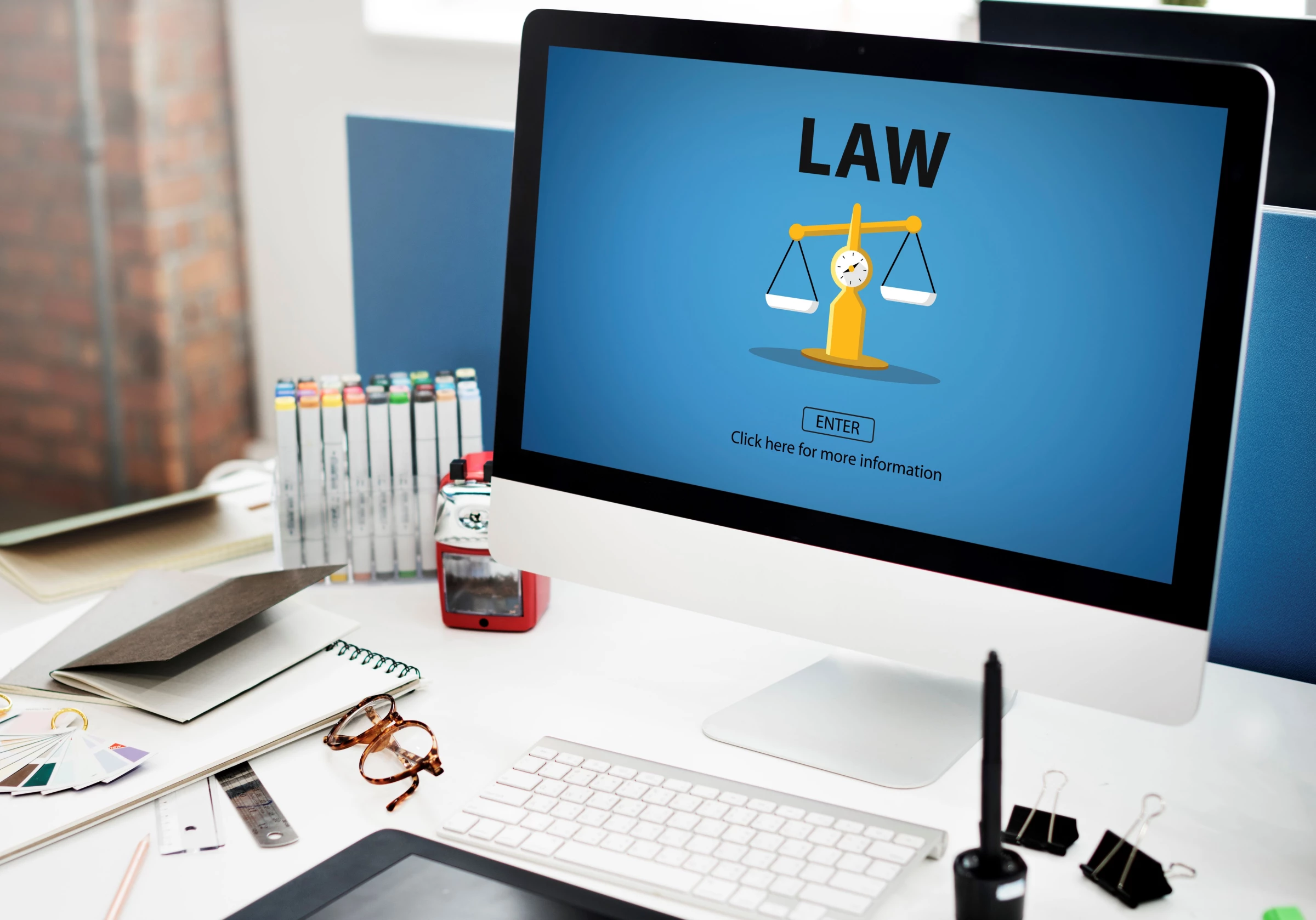 A laptop screen on a brandless law firm’s website