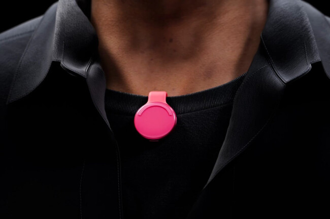 Top 5 AI Wearables Disrupting Work, Sales & Lifestyle | DesignRush