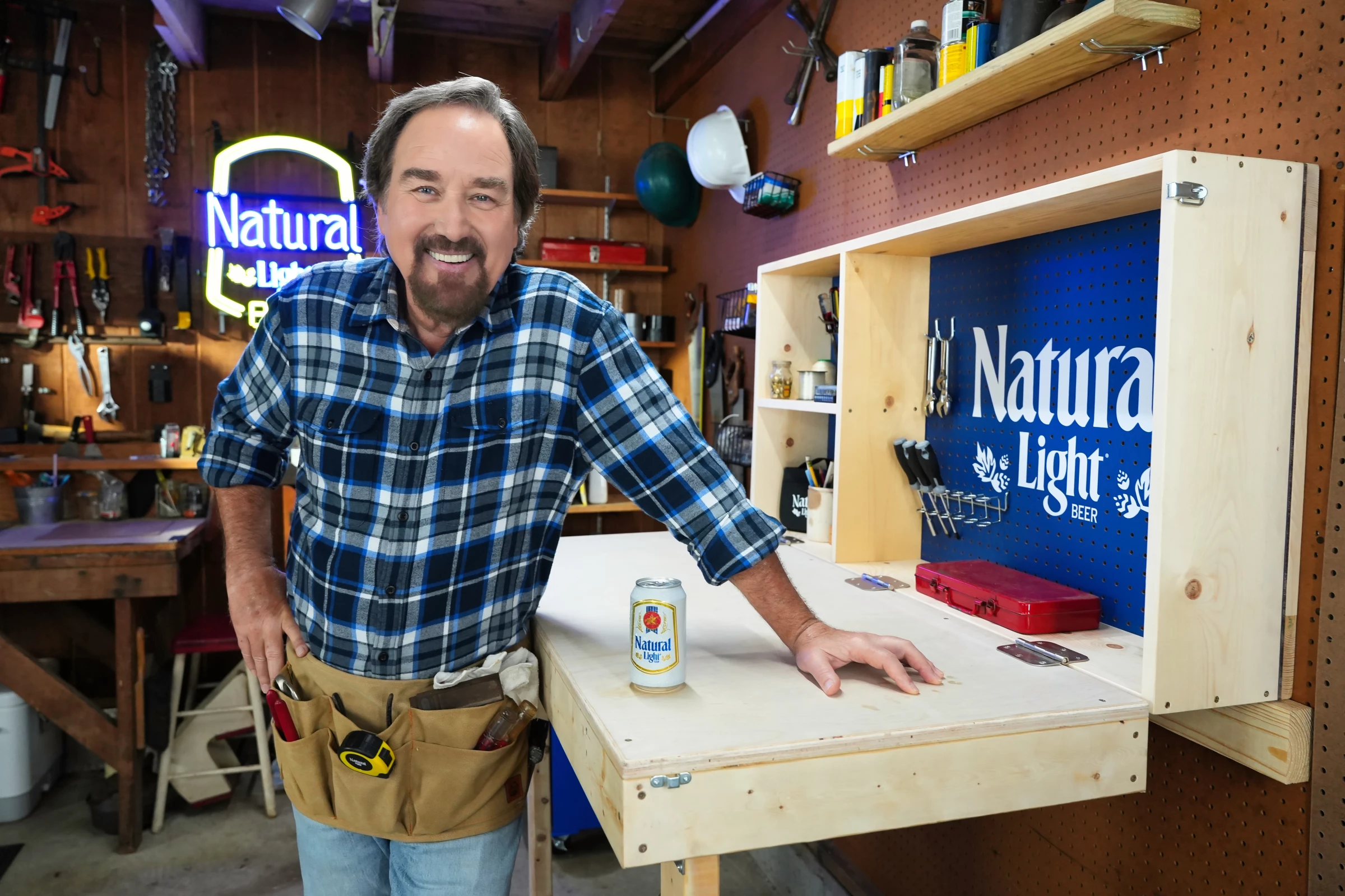 Richard Karn with the "Toolbar" | Source: Natural Light