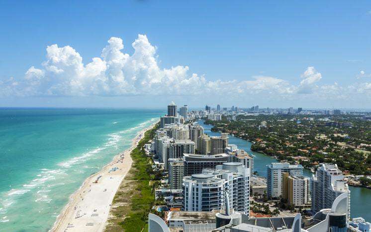 Graphic designers in Miami: Aerial view of the city of Miami