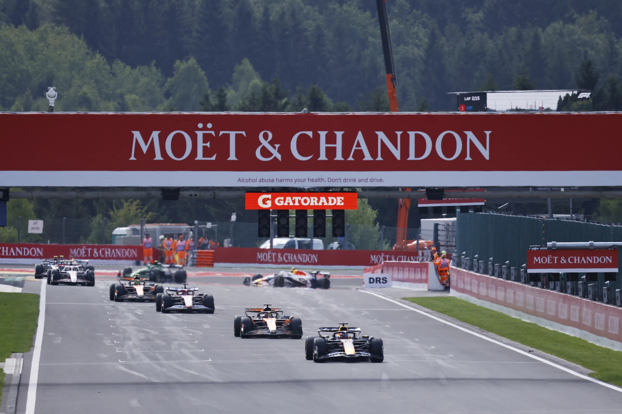 Moët & Chandon rebranding Moët & Chandon rebrading