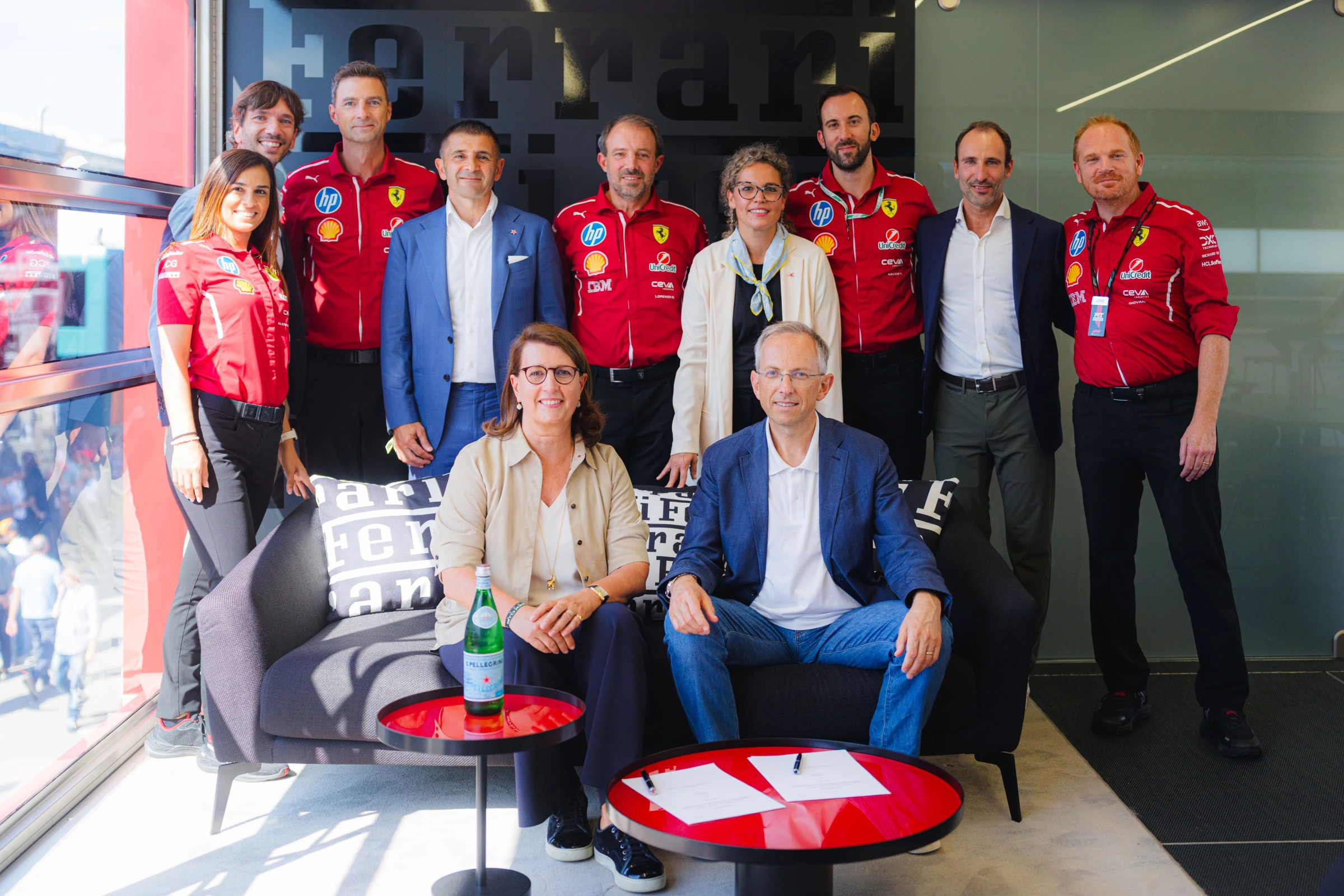 The Ferrari team with the S.Pellegrino team | Source: Ferrari