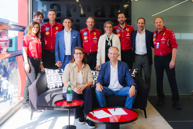 The Ferrari team with the S.Pellegrino team | Source: Ferrari The Ferrari team with the S.Pellegrino team | Source: Ferrari
