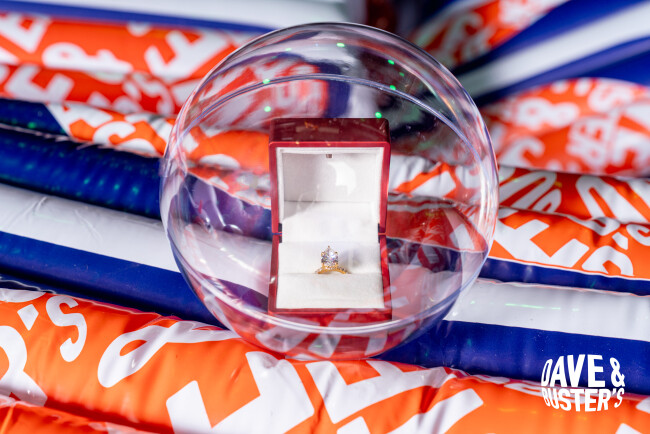 The diamond ring you can with at the Dave & Buster's Human Crane | Source: Dave & Buster's