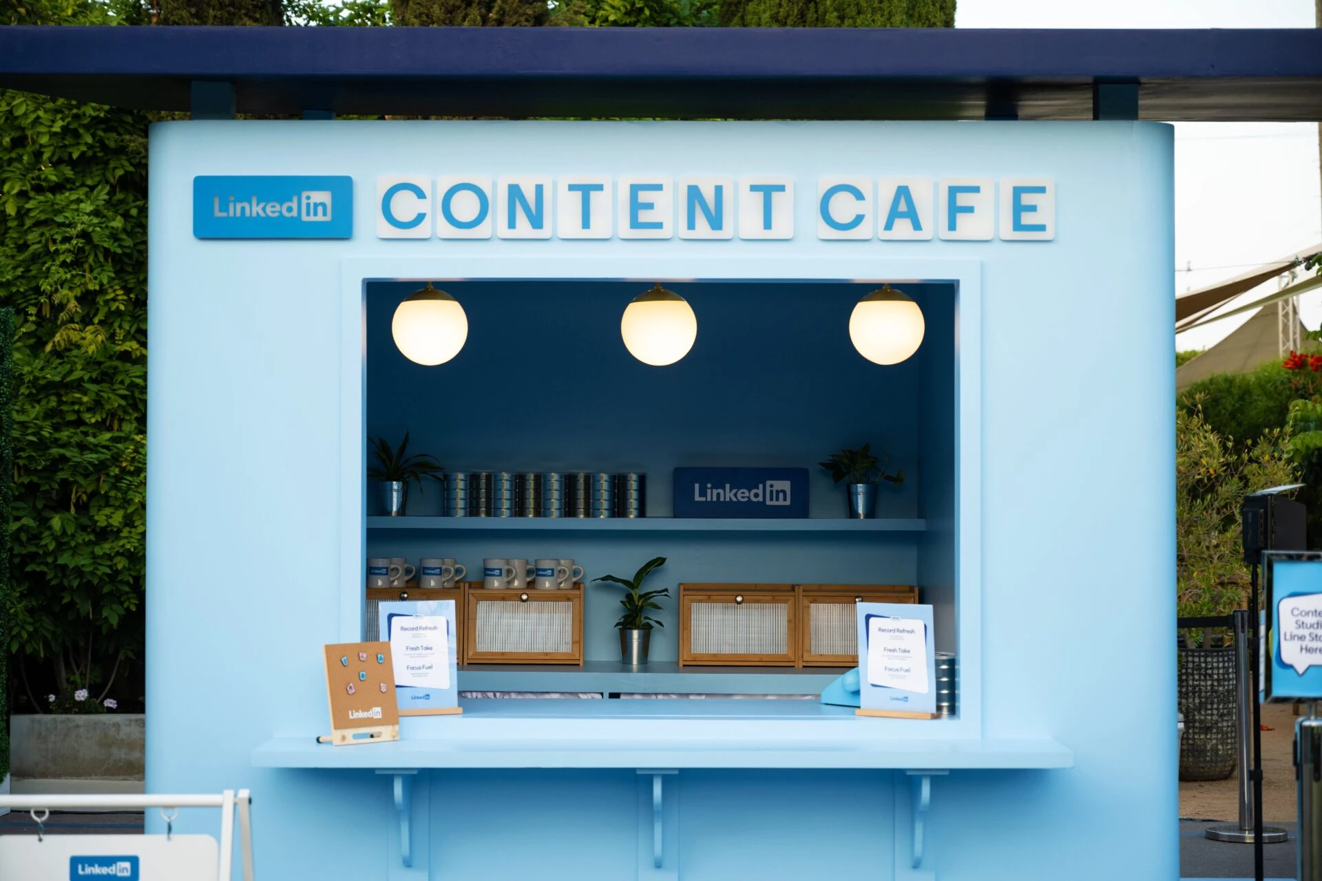 LinkedIn Brand Activation LinkedIn Brand Activation